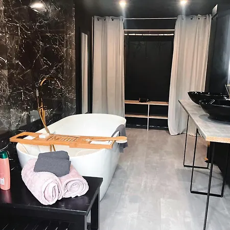 Le Grand Nid Douillet - Jacuzzi Exterieur - Maison